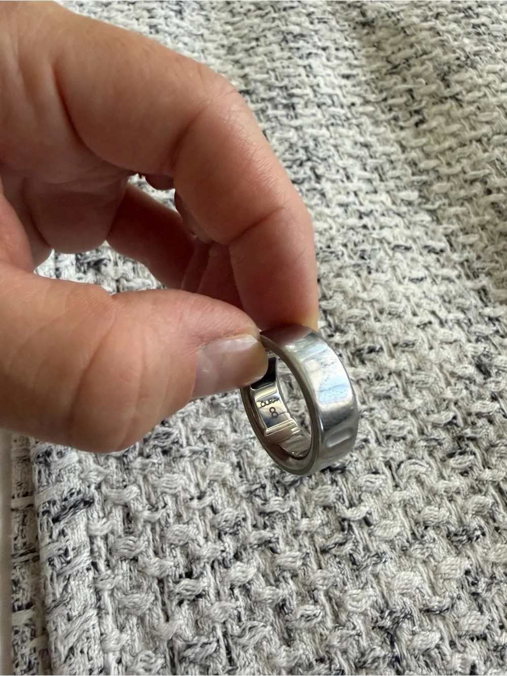 Oura ring gen 4 - size 8 / silver GUC